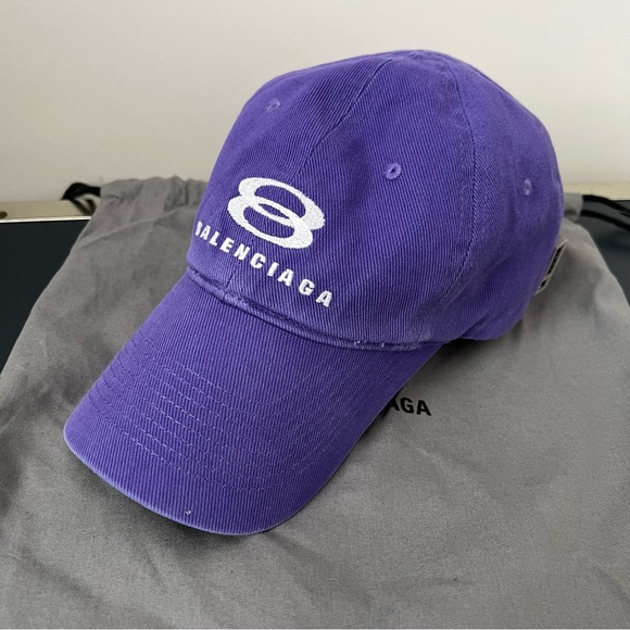 Balenciaga Unity Snowboard Cap - Picture 2 of 6